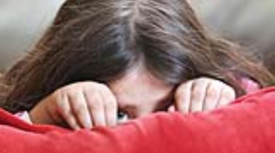 تعرض جنسی به كودكان نابالغ