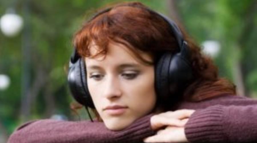 علاقه به موزیک غمگین